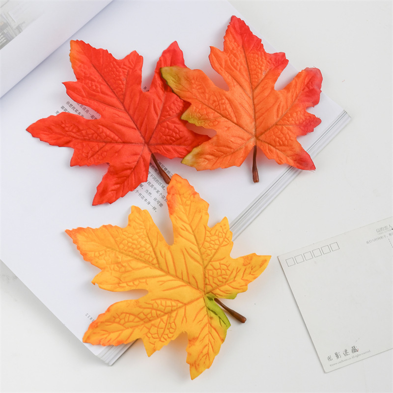 Autumn simulated fake leaves maple leaf festival event decoration photo props autumn yellow fallen leaves simulated leaves 4