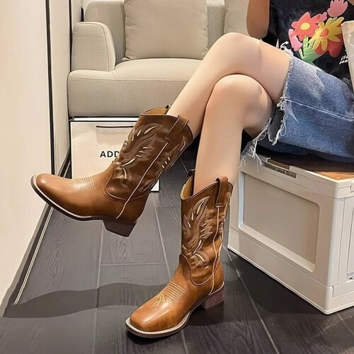 Cowhide Version ~ Genuine Leather Western Cowboy Boots for Women, New Arrival Embroidered Long-Height Knight Boots with Square Toe and Chunky Heel, Summer Style