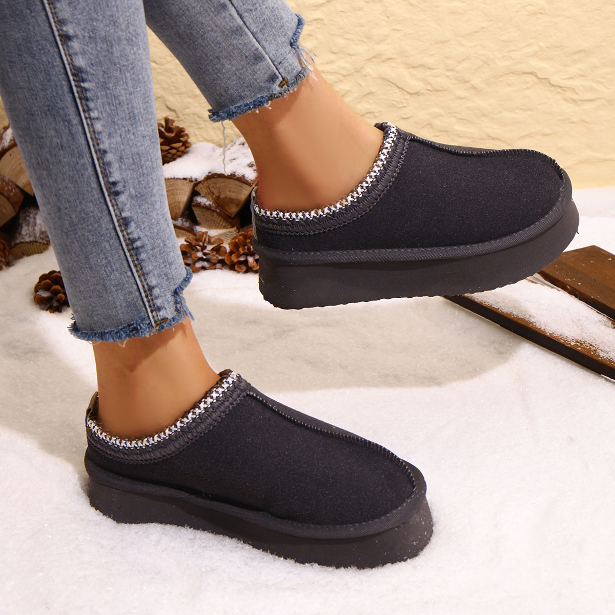 Women's Plus Size Lace Trimmed Cotton Slippers Thick Soled Closed Toe Outdoor Half Slippers_voghion.com