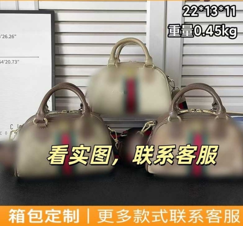 New wholesale handbags: European and American vintage pillow Boston shoulder bags, large-capacity, versatile, cute women's bags for commuting New wholesale handbags: European and American vintage pillow Boston shoulder bags, large-capacity, versatile, cute women's bags for commuting