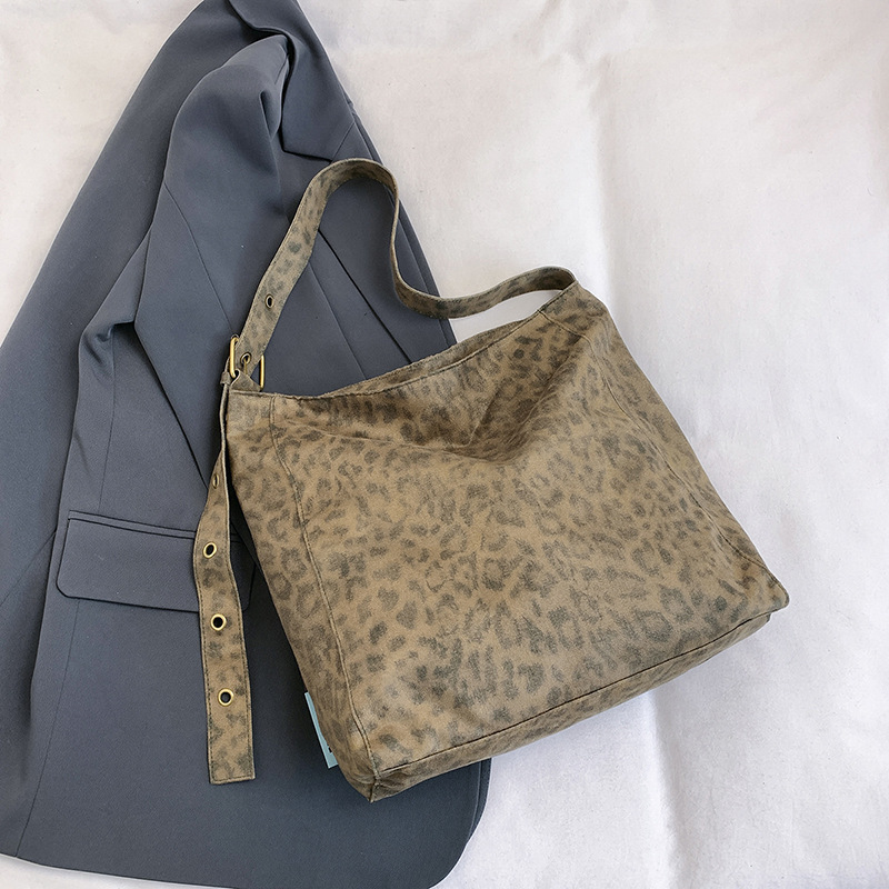 Panther Pattern Tote 2024 otoño y invierno nuevo nicho de moda lienzo bolso de gran capacidad bolso de hombro bolso de brazo Tote