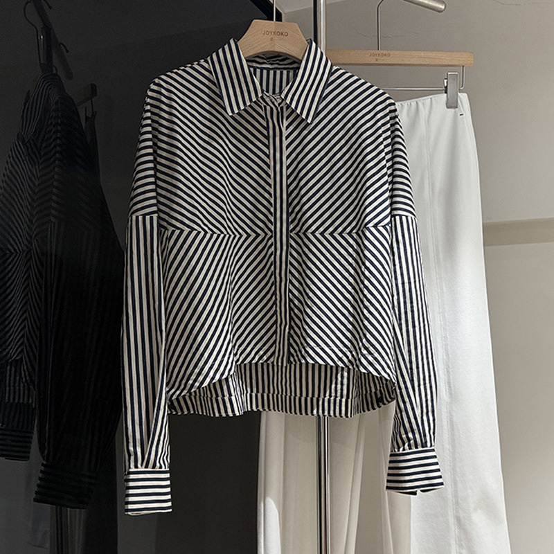 Guangzhou Thirteen Lines High-Quality Popular Item ~ Blue Striped Short Loose Long-Sleeve Single-Breasted Jacket Shirt for Women Guangzhou Thirteen Lines High-Quality Popular Item ~ Blue Striped Short Loose Long-Sleeve Single-Breasted Jacket Shirt for Women