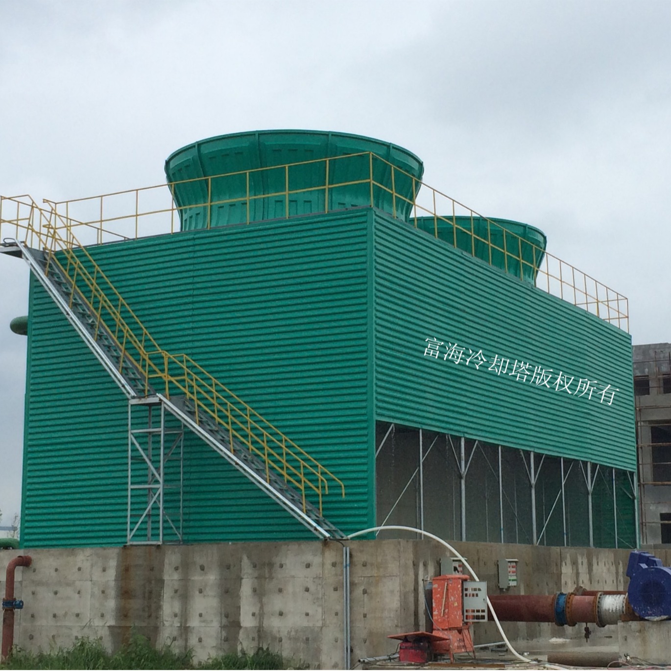 厂家直供方形圆形玻璃钢冷却塔 电厂冷却塔 1500吨方形冷却塔维修