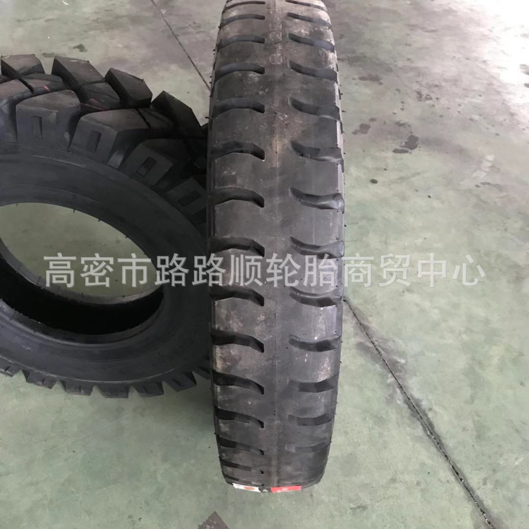 羊角花纹轻卡轮胎825-20货车轮胎8.25-20三包 加厚