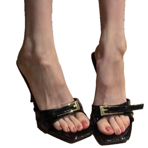 Fashion summer new style open-toed square head black patent leather belt buckle stilettos women sandals