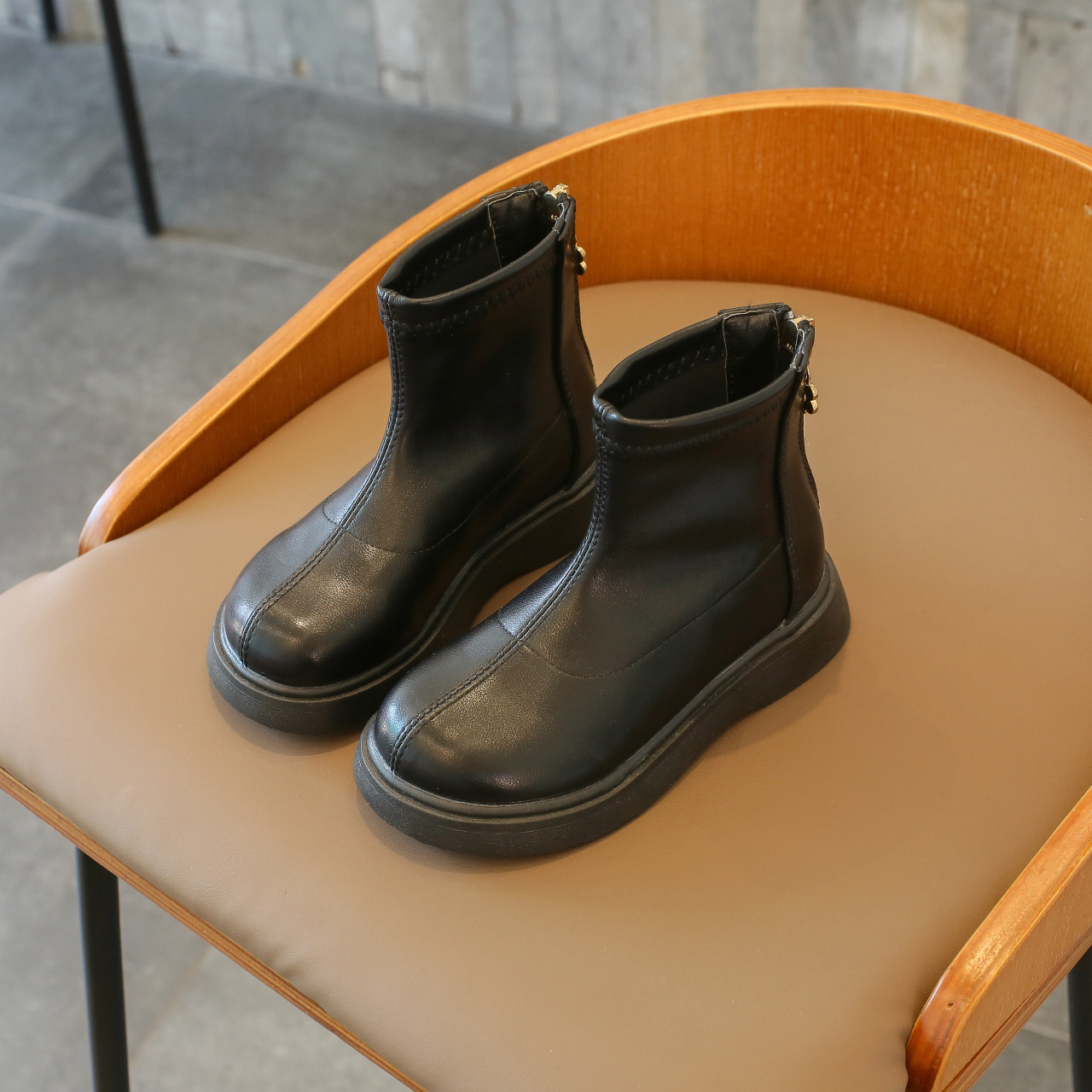 Girls' Martin Boots Spring and Autumn Stylish Single Boots 2025 New Girls' Autumn and Winter Fashion Casual Soft-Soled Martin Boots