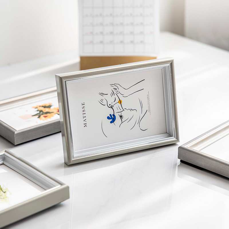 Nordic photo frame display for high-end sense 6-inch 7-inch 8 graduation photo custom DIY print photo into a picture frame empty frame wall hanging