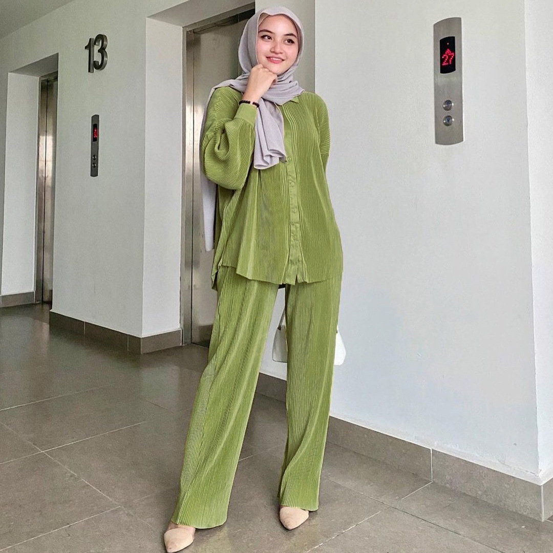 Women's Solid Color Leisure Suit Abaya display picture 11