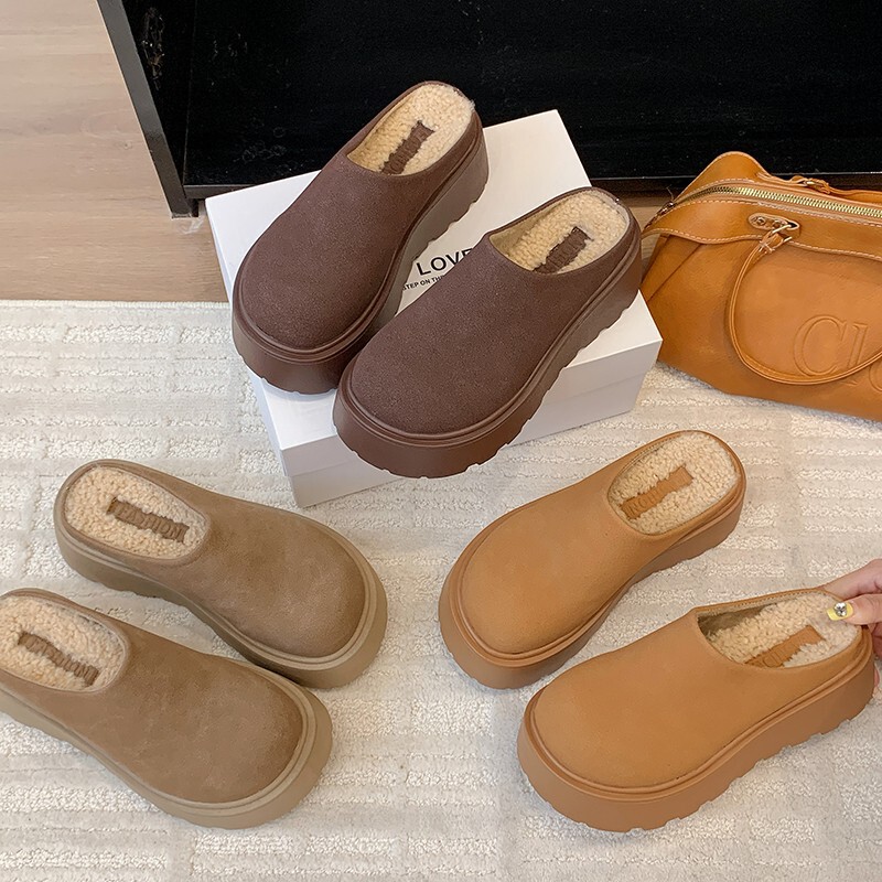 Baotou Thick-Soled Snow Boots for Women 2025 Winter New Fashion and Comfortable Outer Wear Cotton Slippers Niche Design Furry Slippers