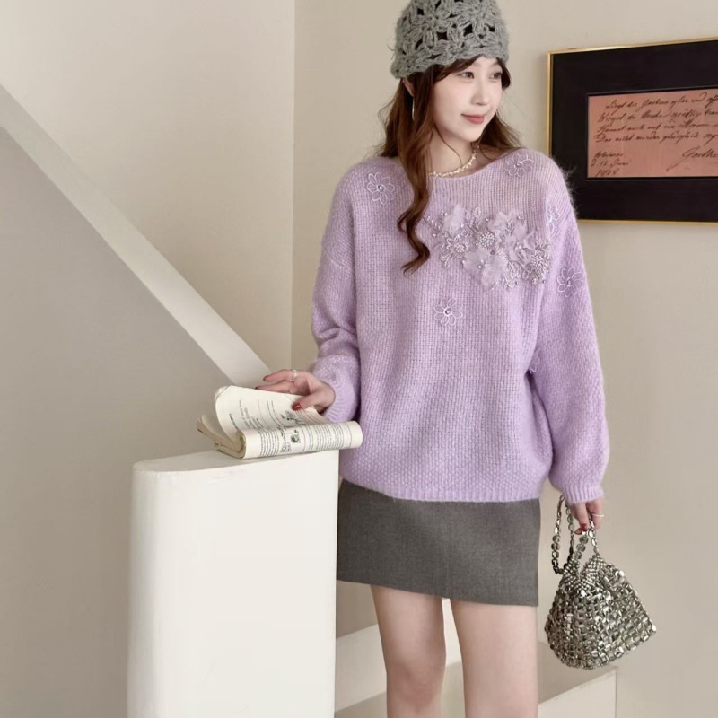 Heavy-duty three-dimensional floral knit sweater top, 2026 autumn/winter new Korean-style gentle soft pullover sweater for women
