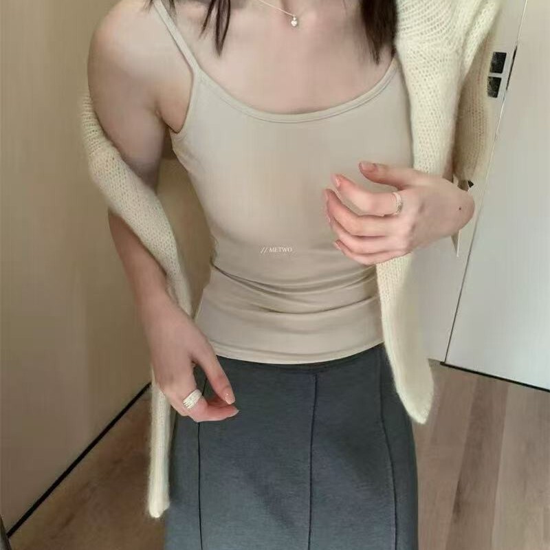 One Spoon of Sweetness 9017 Beautiful Back Bra with Breast Pads That Can Be Worn Outside Camisole Women's 2025 Autumn and Winter Slimming Look Top