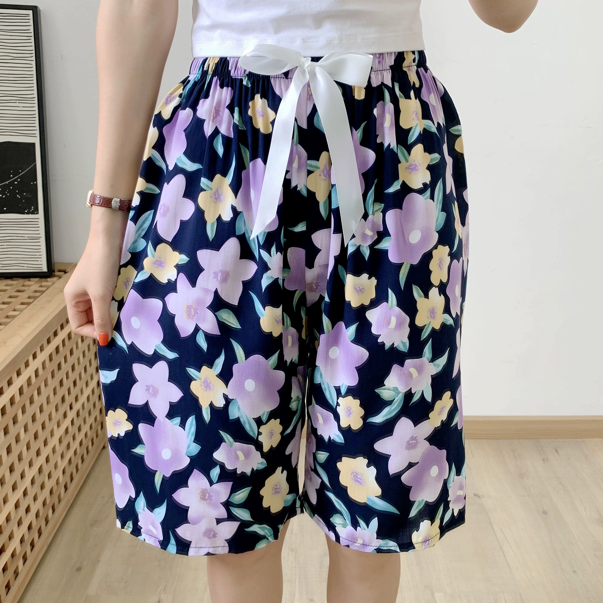 Женские хлопковые шелковые пижамные брюки, летние тонкие свободные толстые пляжные брюки из искусственного хлопка больших размеров, можно носить вне дома, брюки с цветочным рисунком, средние брюки