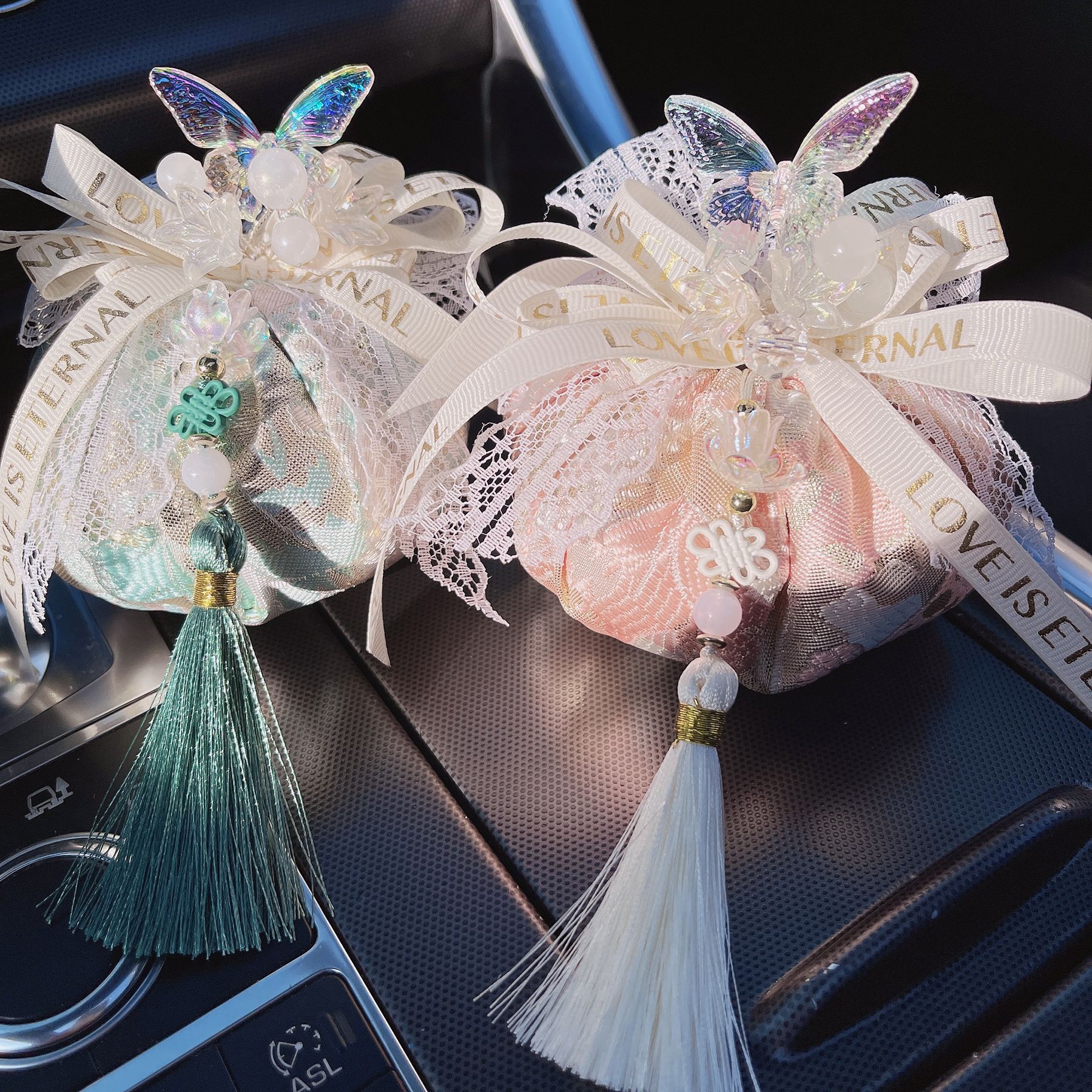 Guofeng Car Bamboo Charcoal Aromatherapy Bag Internet Red Butterfly Tassel Car Ornaments New Smell Removal Car Interior Decoration Supplies