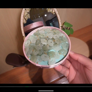 Jin Yutang Xinjiang Hotan Jade Ice Bottom Sunny Water Ruyi Lock 18 Gold Inlaid Ice Ice Penetration Slow 20/15/5