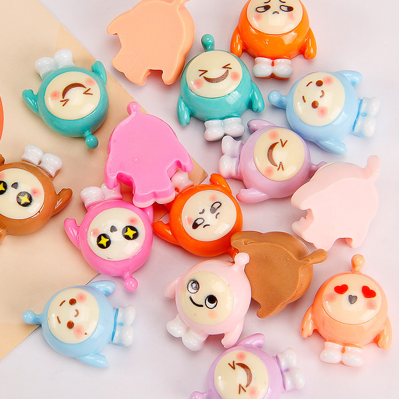 Nuevo huevo de dibujos animados fiesta DIY accesorios de la joyería de resina parche miniatura de dibujos animados crema pegamento material de resina al por mayor