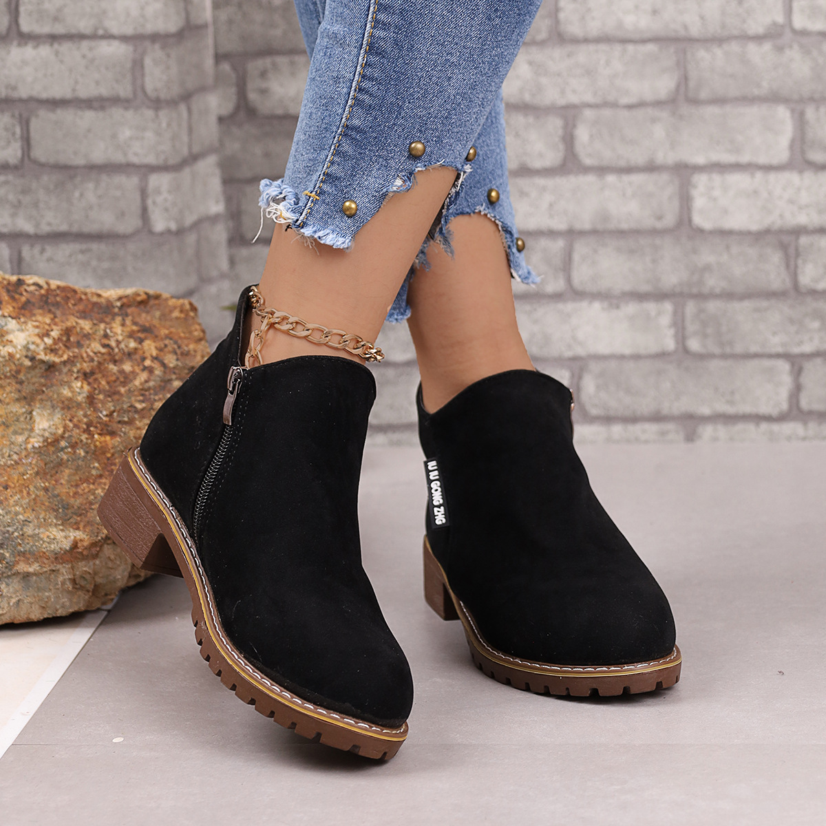 Neue kurze, gefrostete Vintage-Booties für Damen mit klobigen Absätzen und seitlichen Reißverschlüssen_voghion.com
