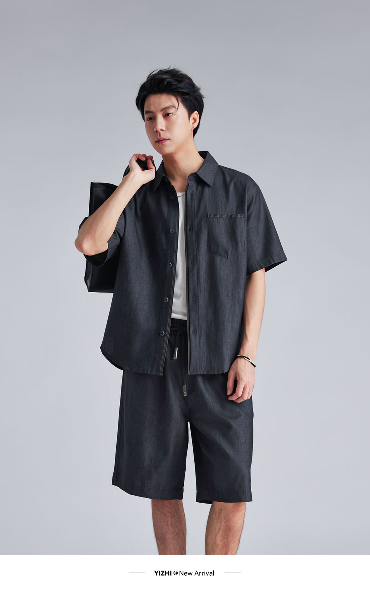 Bộ đồ thể thao nam áo sơ mi ngắn tay kẻ caro phối quần đùi — Màu đen - Set chi tiết 14