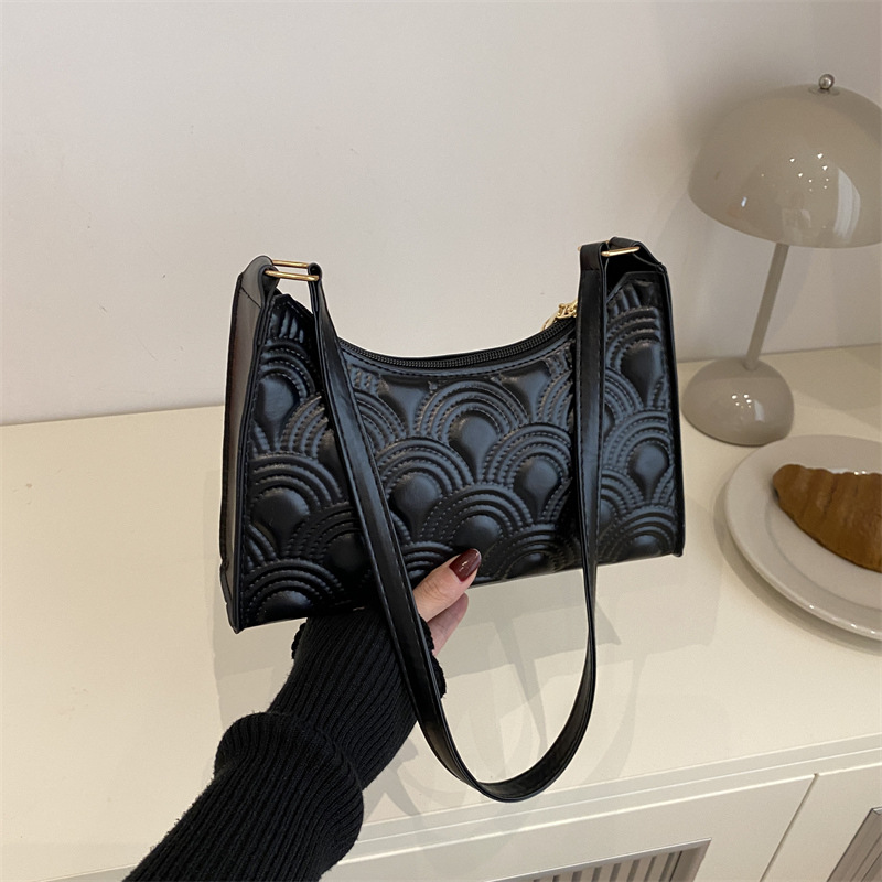 Bolsas axilales de alto nivel 2024 otoño y invierno nuevos versátiles este año popular temperamento coreano bolsas de color sólido