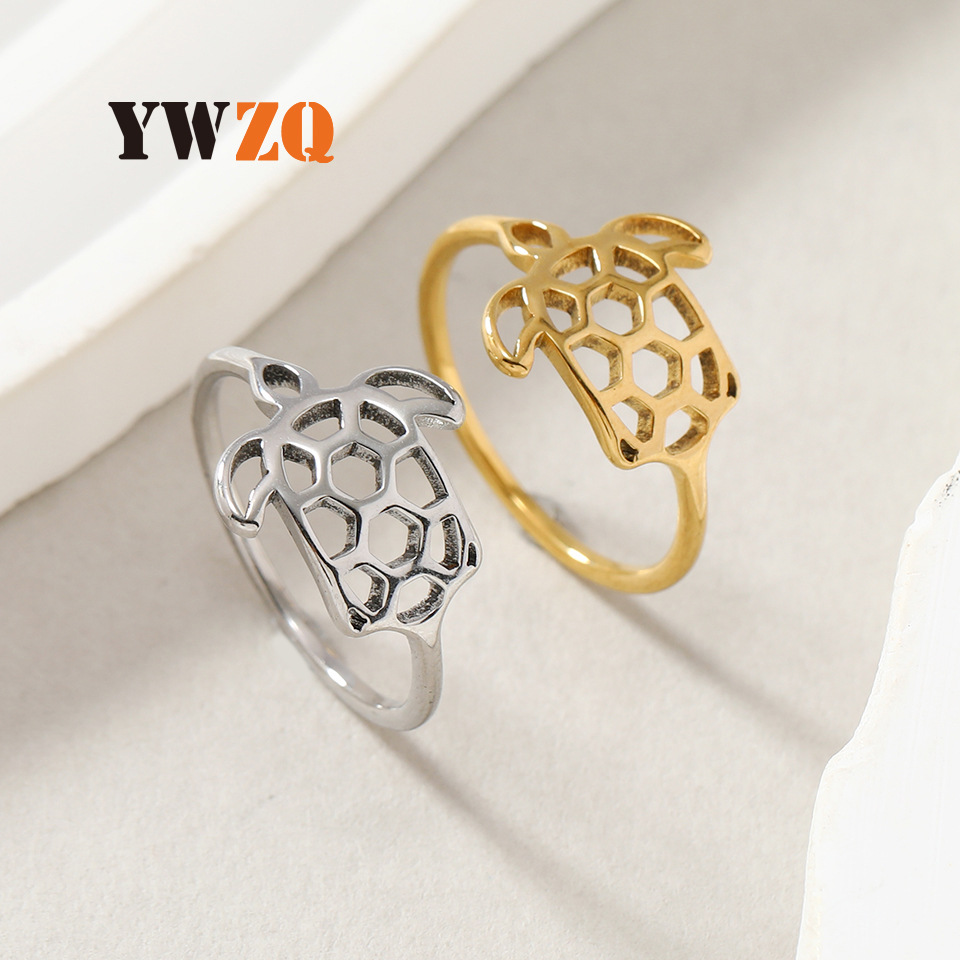 Europeo y americano de moda transfronteriza todo-Partido de titanio anillo de acero lindo mascota de corte hueco tortuga anillo de acero inoxidable fábrica de la joyería image 3