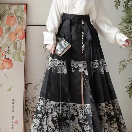 Antique Hanfu horse-faced skirt waist accessories long no-step press-front waist chain pendant national style retro versatile accessories