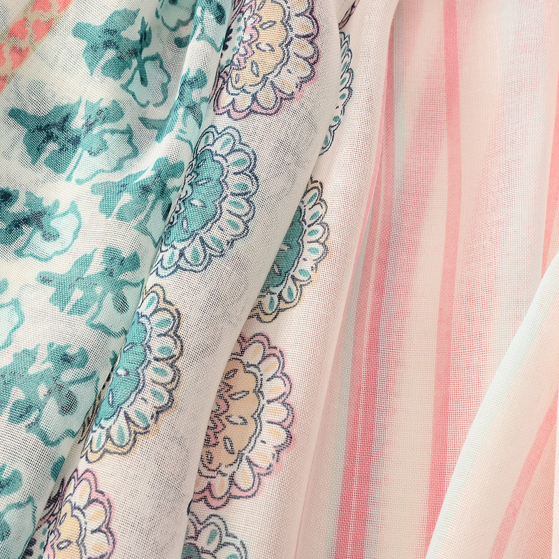 Comercio exterior caliente-Venta de algodón y lino sensación bufanda a rayas flor contraste color bufanda elegante fresco viaje protector solar decorativo chal