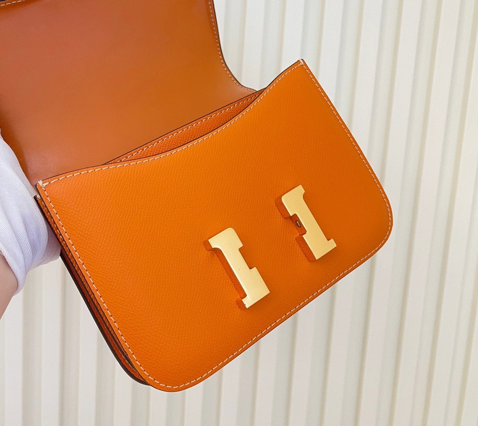 오렌지 골드 버클 올바른 버전