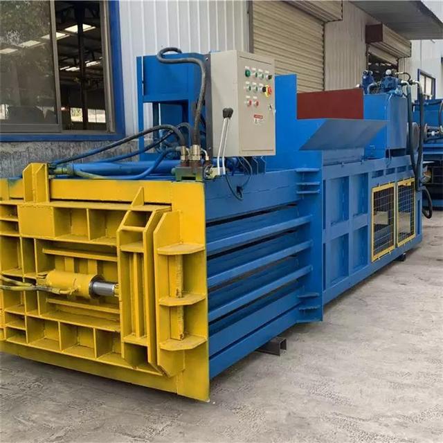 全自动牧草锯末卧式打包机全自动卧式打包机金属易拉罐卧式打包机