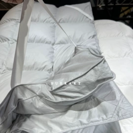 四件套;羽绒被;羽绒枕