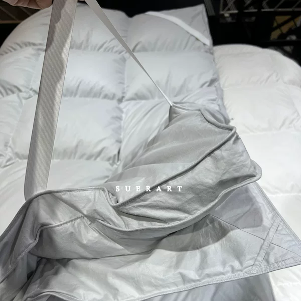 Mattress Pad export five-star hotel down mattress cotton padded three-dimensional double feather cushion