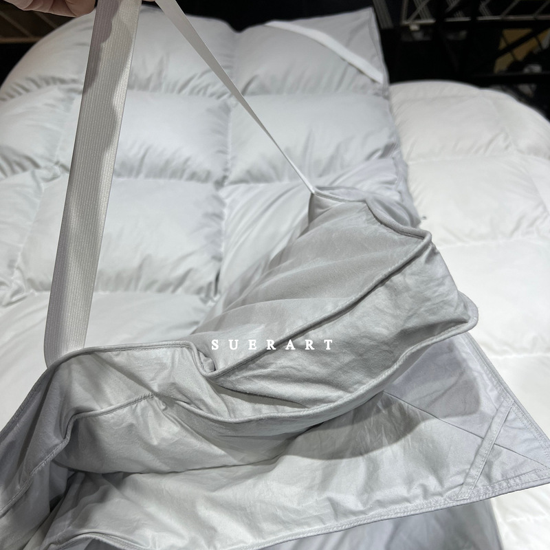 Mattress Pad export five-star hotel down mattress cotton padded three-dimensional double feather cushion Mattress Pad export five-star hotel down mattress cotton padded three-dimensional double feather cushion