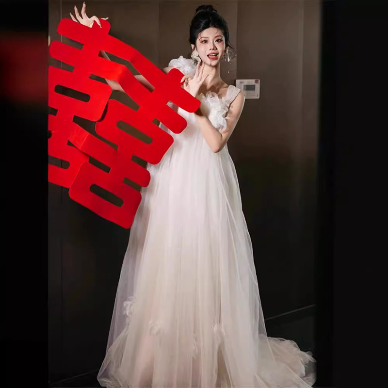 White Dressing Gown Female Bride Super Fairy Fugitive Princess Dress Engagement Welcome Banquet Birthday Suspender Elegant Going Out Veil White Dressing Gown Female Bride Super Fairy Fugitive Princess Dress Engagement Welcome Banquet Birthday Suspender Elegant Going Out Veil