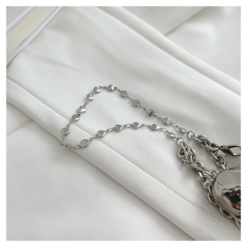 Women's Gender Streetwear Style Heart-shaped Shape Women's Mini Metal Heart Shape Streetwear Heart-shaped Magnetic Buckle Shoulder Bag Crossbody Bag