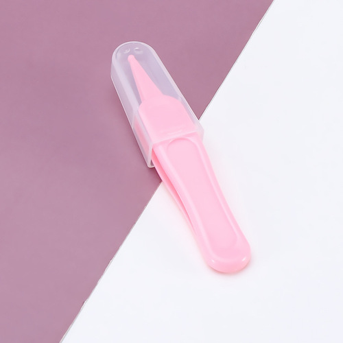 Newborn baby toiletries, baby booger clips, baby daily cleaning tweezers, plastic cleaning tweezers