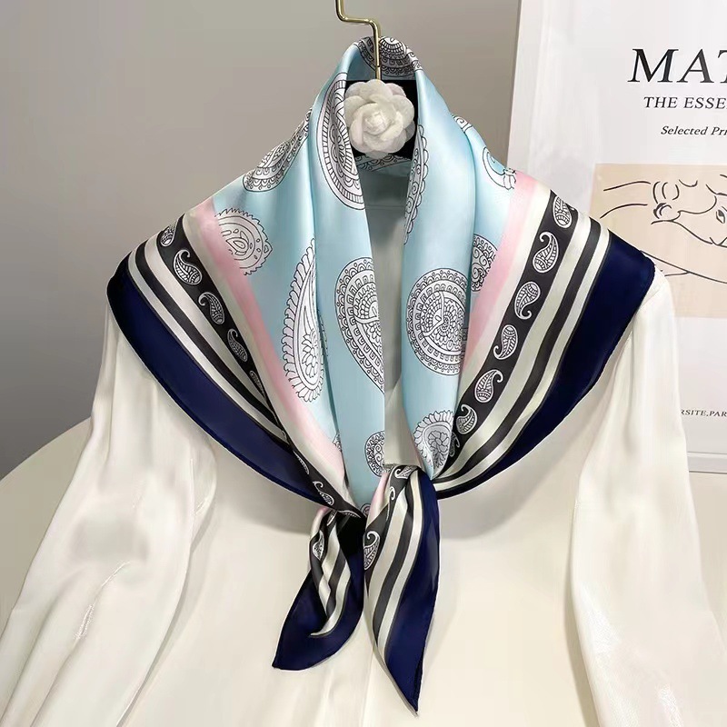 Primavera y otoño coinciden con camisas azules de anacard bufandas de seda accesorios profesionales para mujeres bufandas de cuello 70x70 versátiles