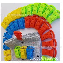 插扣;包挂件;服饰箱包五金