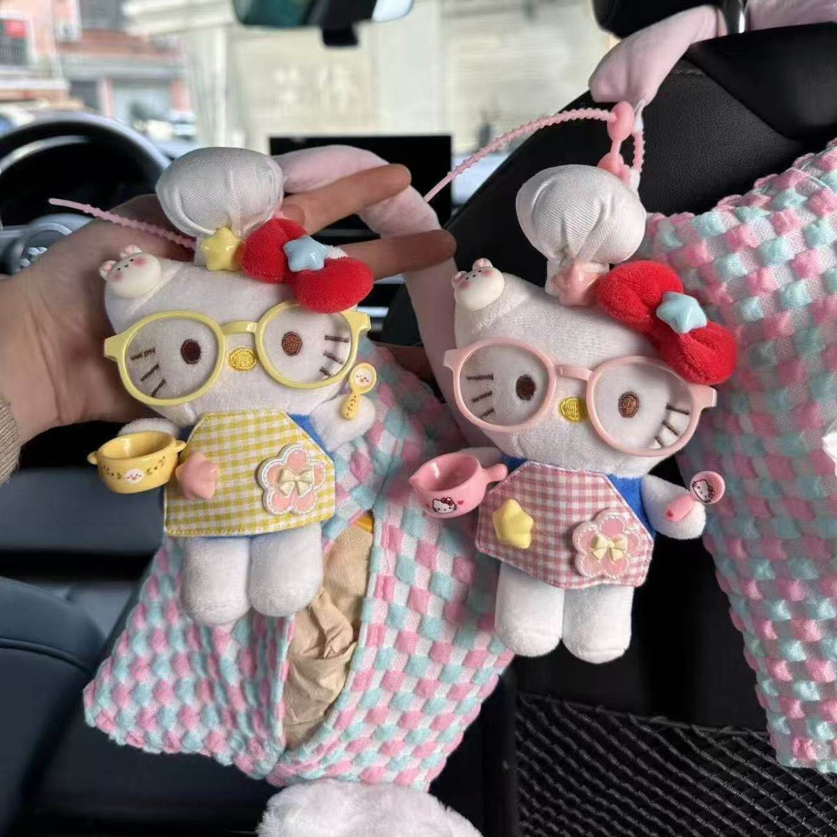 Hellokitty Creative Car Tissue Box, Cute and High-End Car Tissue Holder, Storage Hanging Bag Decoration