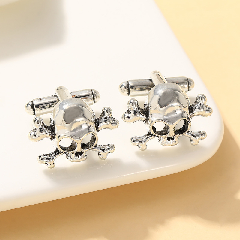 creative new products special shaped retro skull cufflinks personality versatile suit shirt decoration accessories_voghion.com