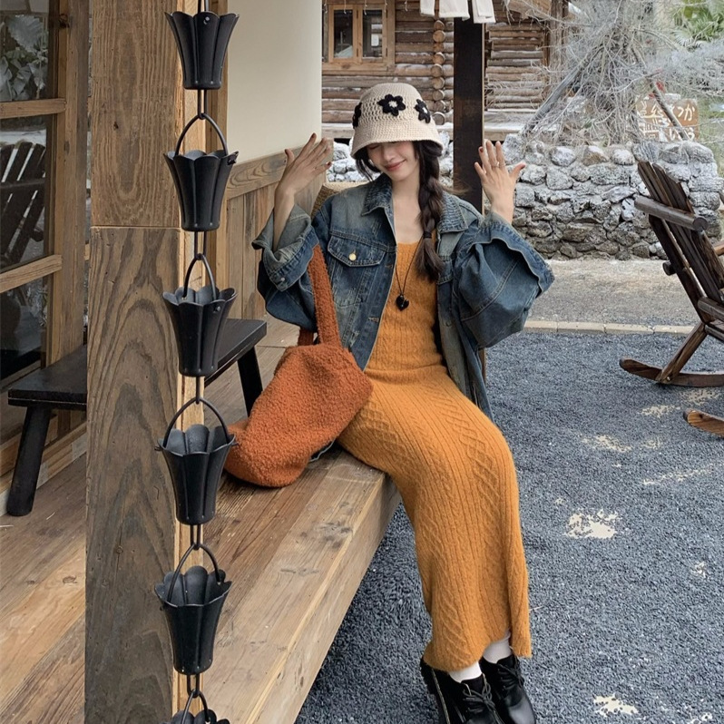 Retro Elegant Suit, Distressed Polo Collar Denim Jacket, Women's Autumn and Winter Orange Knitted Suspender Dress Two-Piece Set