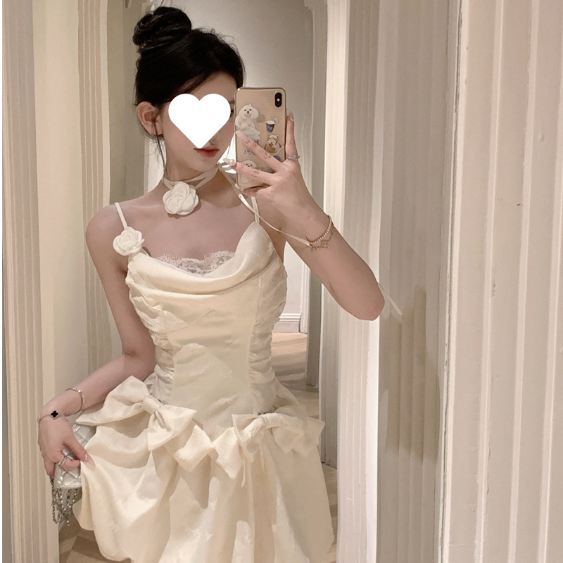 在逃公主花朵吊带连衣裙仙女收腰蓬蓬裙子生日party小礼裙高级感