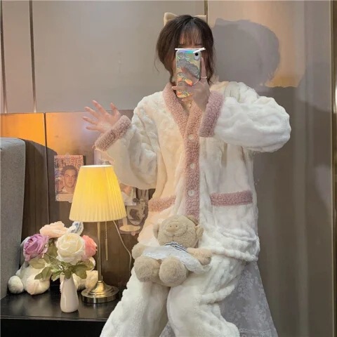 Autumn and Winter Women's Flannel Pajamas Long Sleeve Thickened Warm Coral Fleece Plush Cute Home Clothes suit