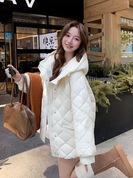 Plus-size 90% duck down lightweight women's clothing, extra-large size 200, plus-size, 125kg maternity hooded down jacket for women