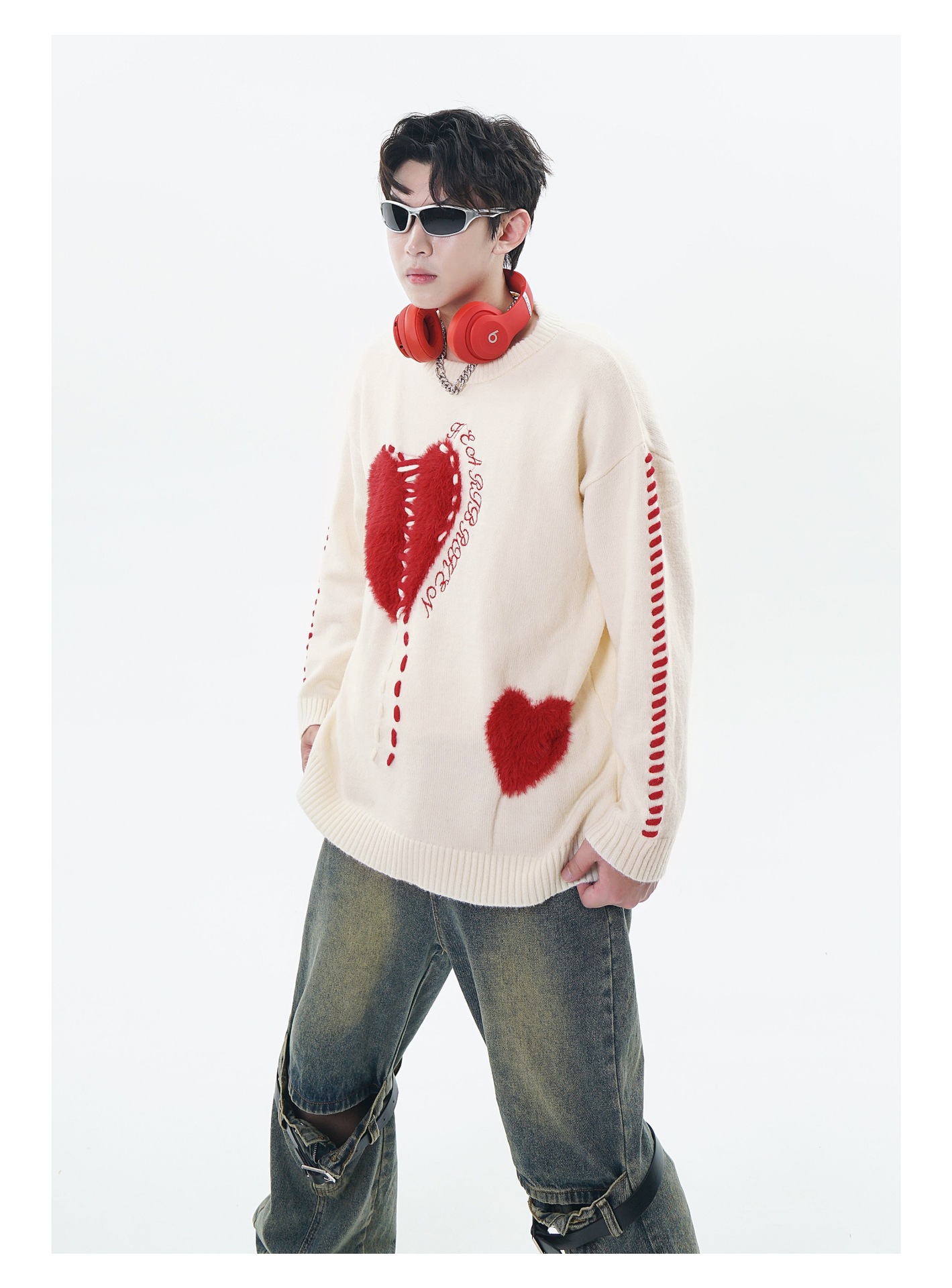 Herrenbekleidung Street Fashion Marke Liebe Stickerei Design lockerer Rundhals-Strickpullover_voghion.com