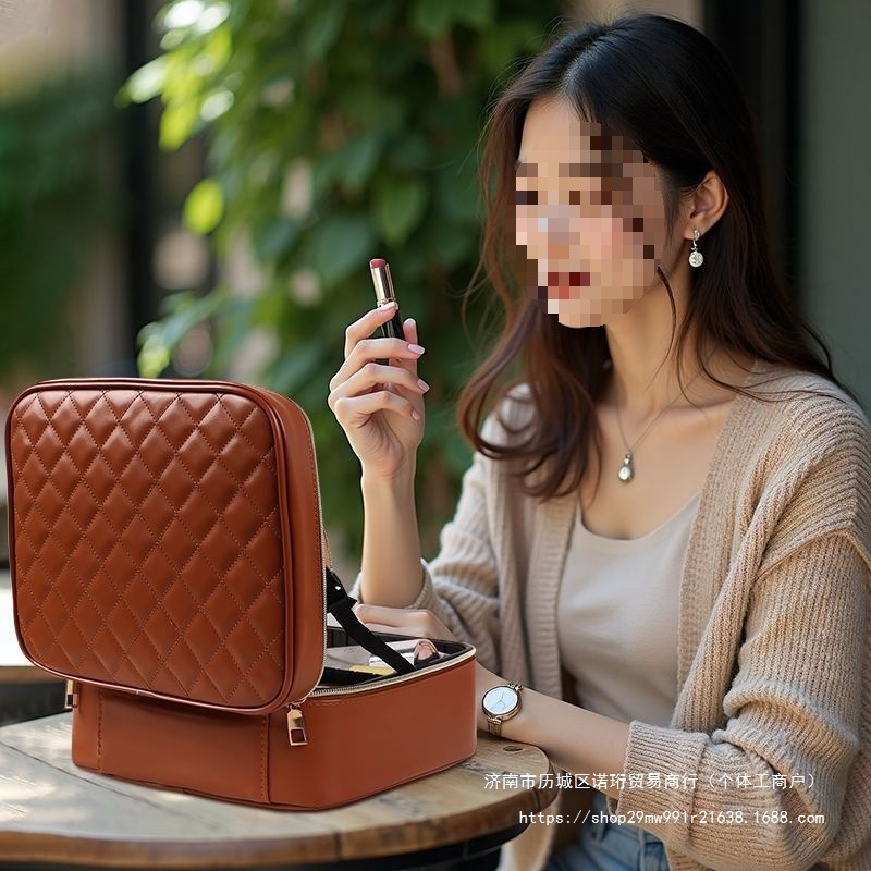 便携时尚新款化妆包带镜子美妆彩妆用品差旅收纳包女大容量高颜值