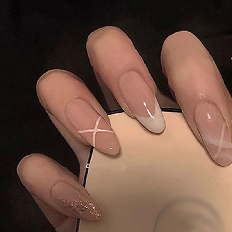 Nude transparent color gentle simple pure desire style white French sweet beauty white advanced glitter almond wear nail piece