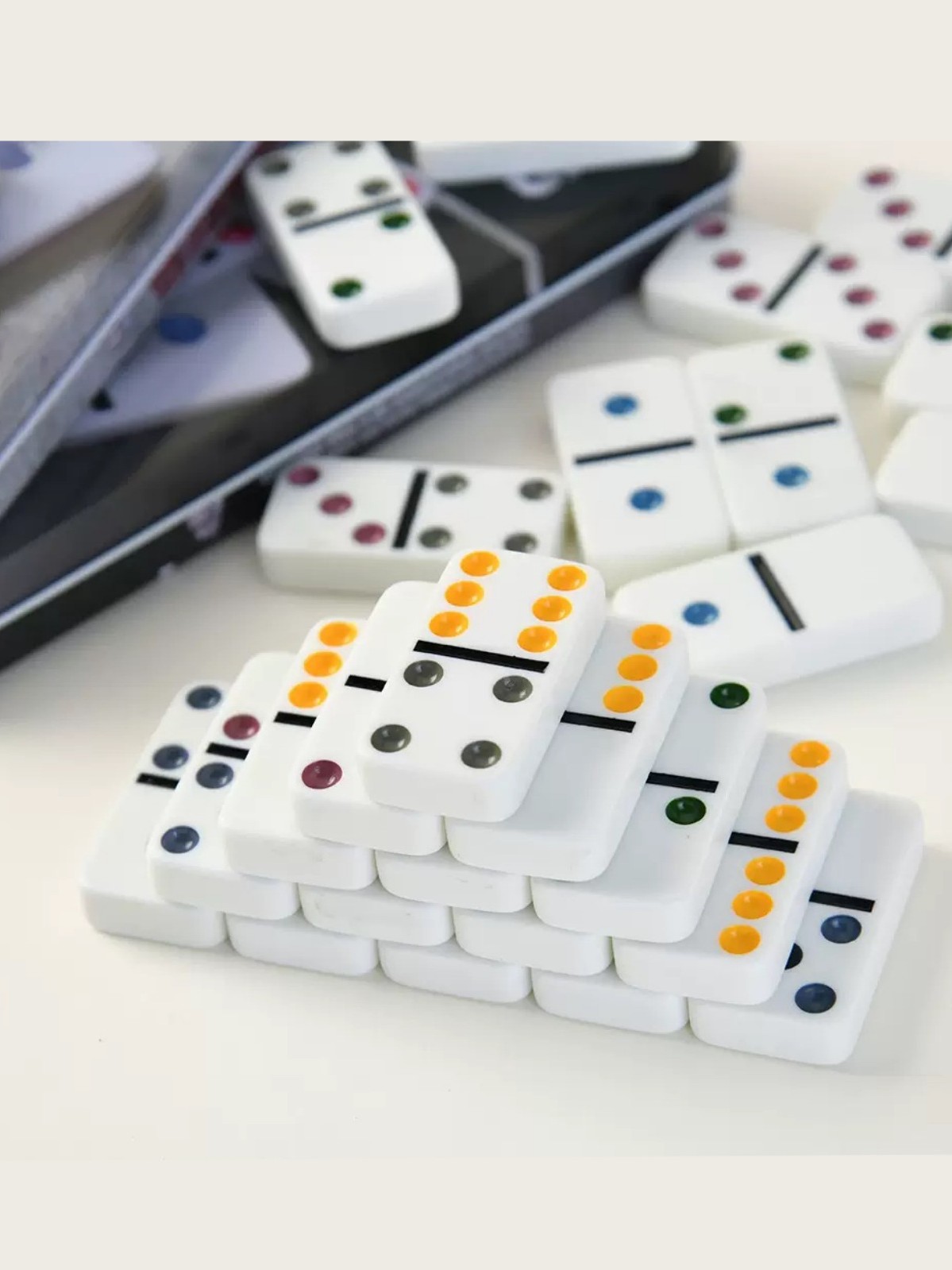 Domino caja de hierro melamina juegos de puzzle interactivo padres-hijos ajedrez fábrica de comercio exterior al por mayor