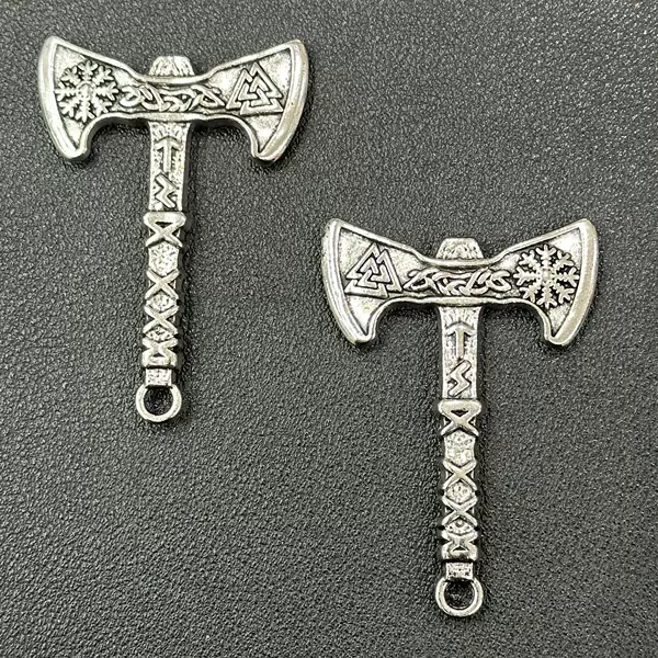 European and American Alloy Viking Triangle Pendant, Personalized Punk Retro Trendy Stainless Steel Axe Compass Pendant Accessory for Men and Women
