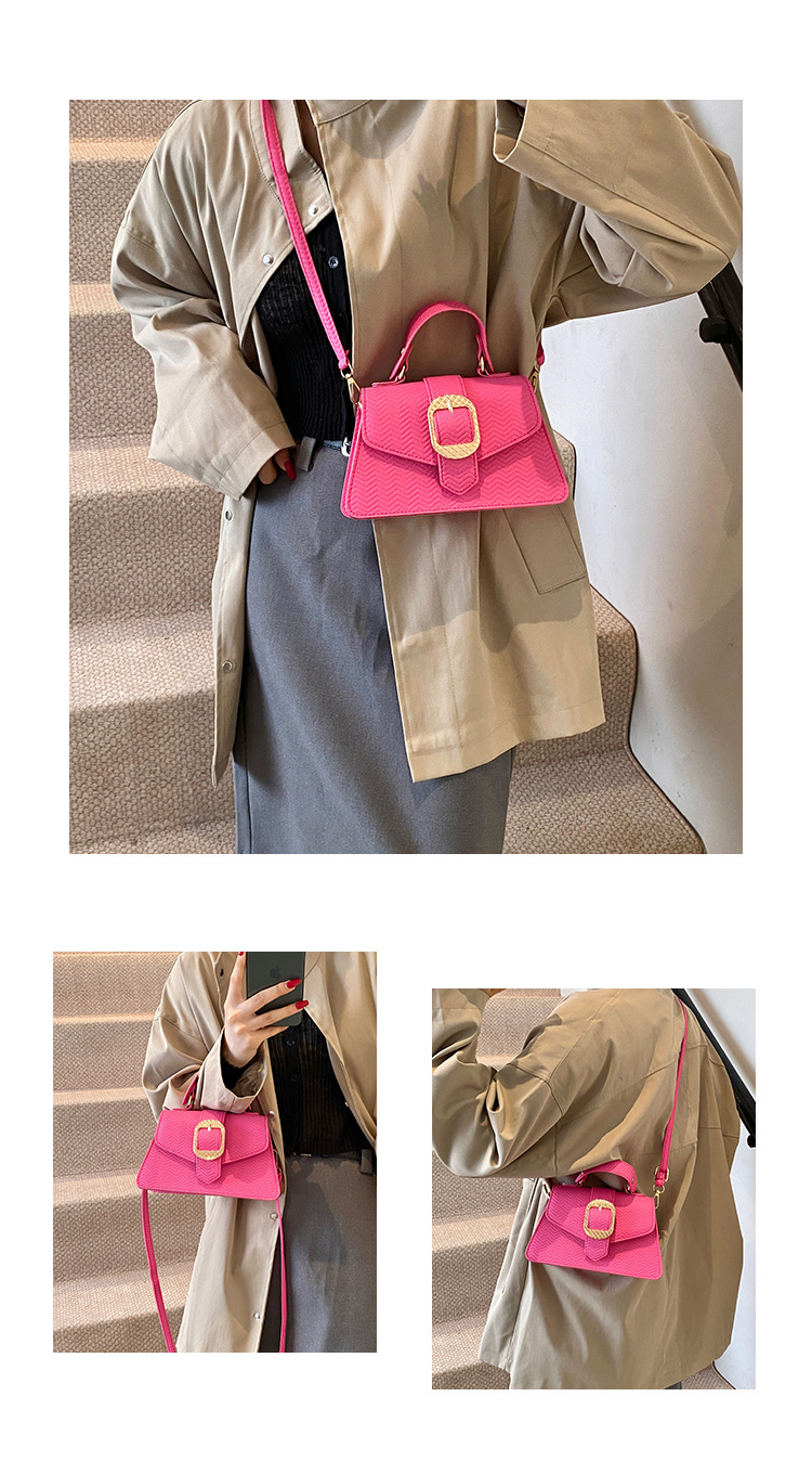 Cross-border wholesale niche design commuter crossbody bag for women 2024, fashionable and versatile women's single-shoulder armpit small square bag undefined
