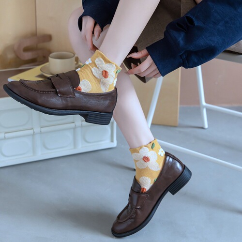 Zhuji Japanese socks for women Korean summer short-tube thin sweat-absorbent socks cute Hyuna style flower casual trendy socks