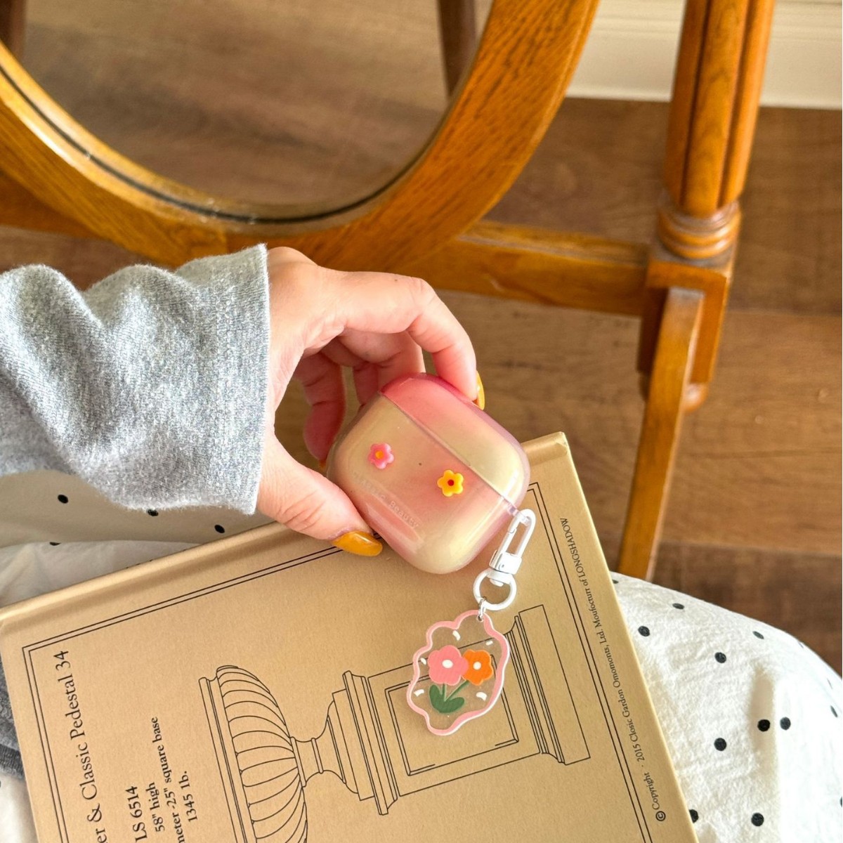 Pequeña mancha rosa y amarilla semitransparente para auriculares AirpodsPro2 nueva generación 3/4 flores airpods nueva 1/2