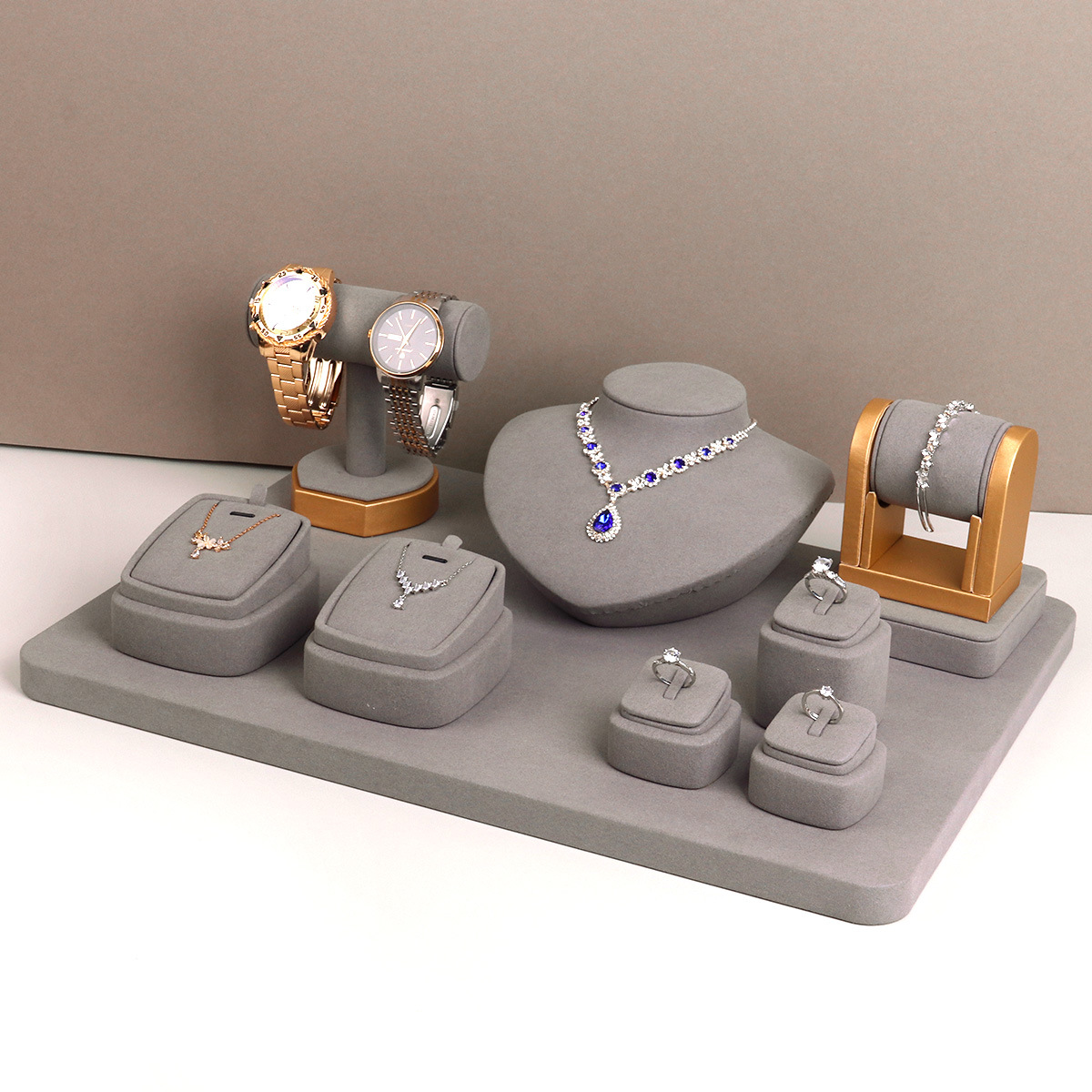 �����¿��ɫ�鱦ר��չʾ����������׹����������ָ���γ��м�